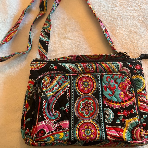 Black floral small Vera Bradley purse. - Picture 2 of 4